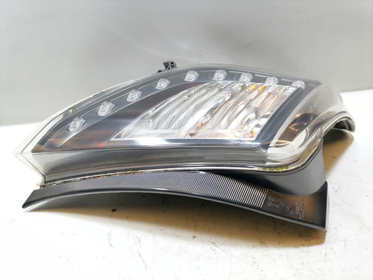 Toyota Yaris XP13 original Rücklicht Rückleuchte links teil LED BJ14